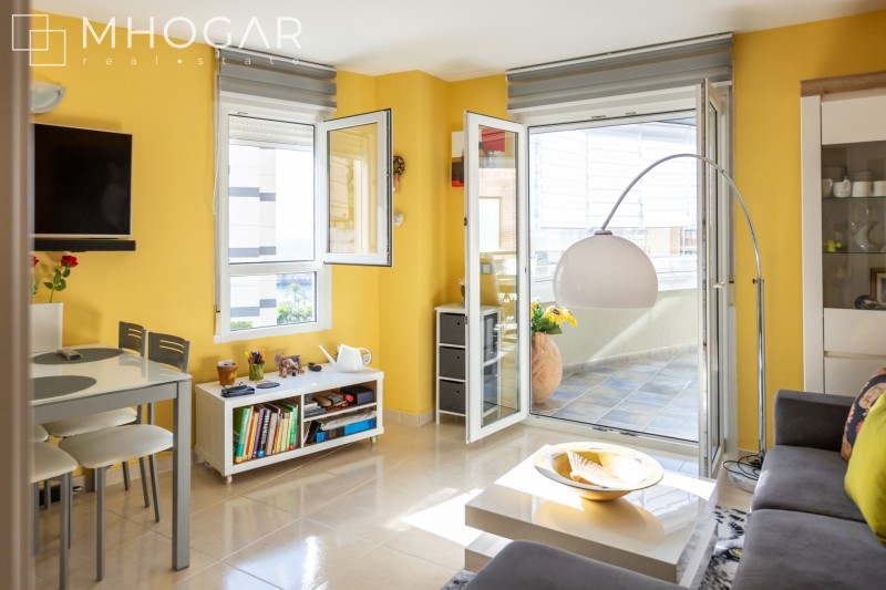 Precioso apartamento con vistas al mar y puerto de Calpe!